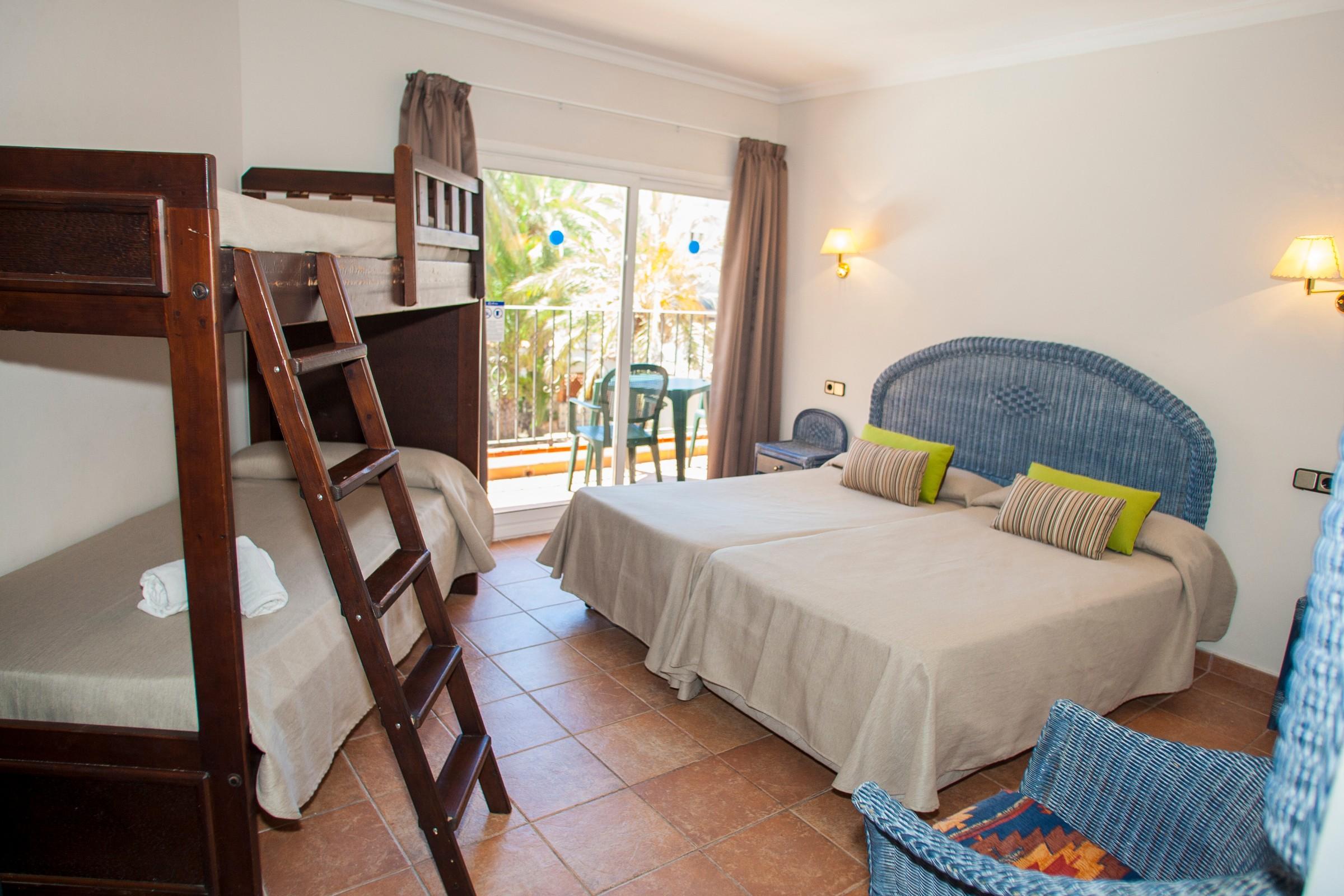 Hotel Comarruga Platja Ngoại thất bức ảnh