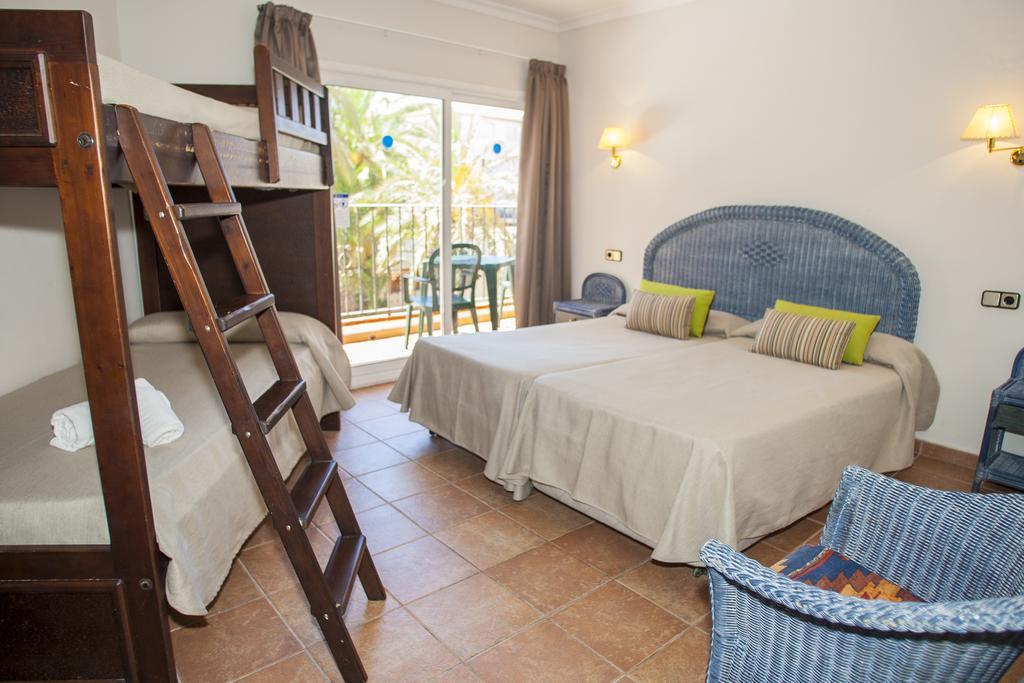 Hotel Comarruga Platja Ngoại thất bức ảnh