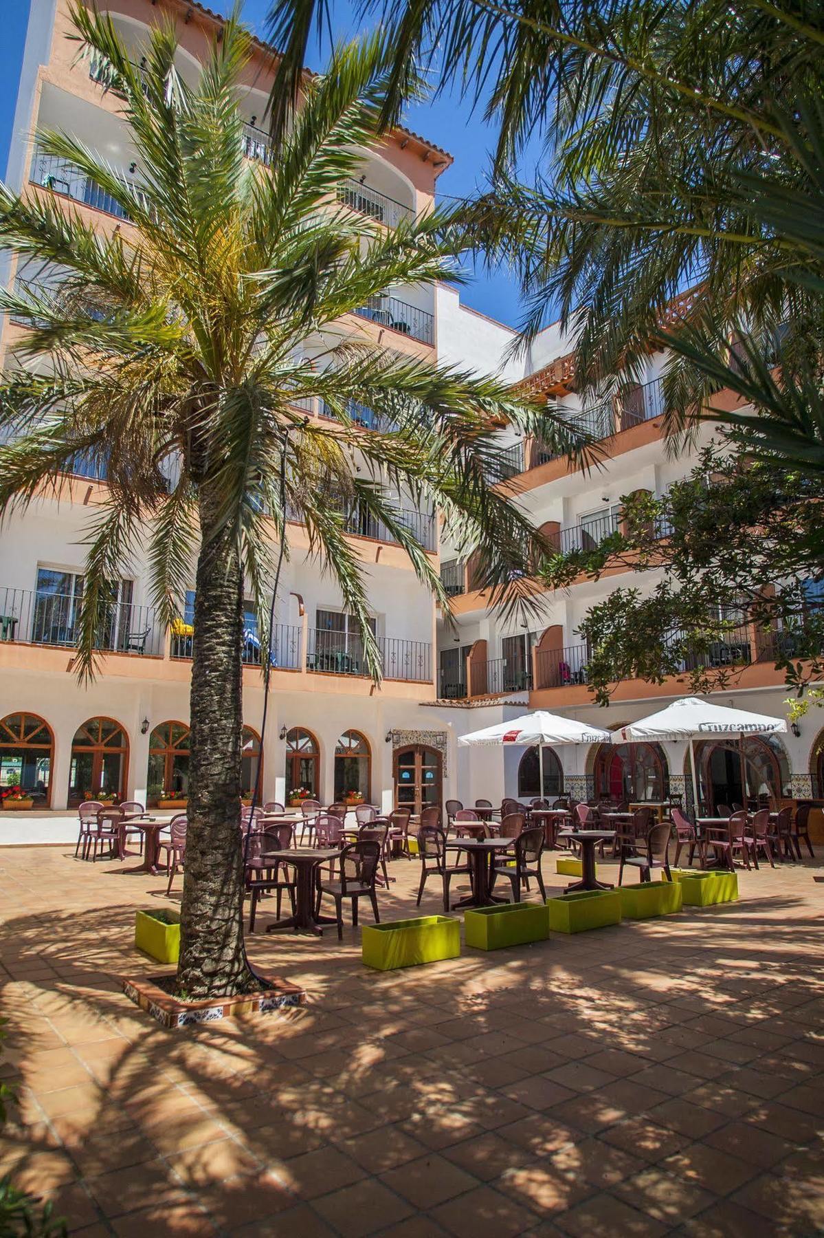 Hotel Comarruga Platja Ngoại thất bức ảnh